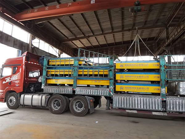電纜卷筒軌道搬運(yùn)車發(fā)貨現(xiàn)場(chǎng)