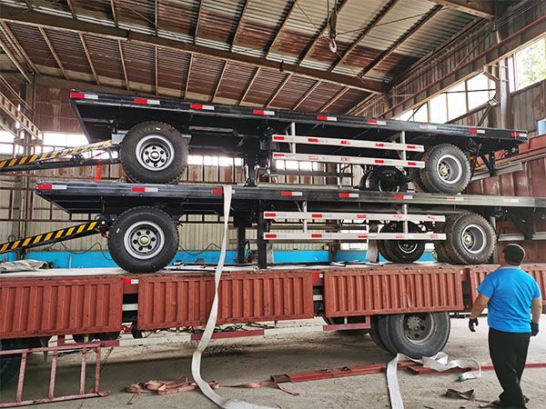 AGV自動化搬運車發(fā)貨現場