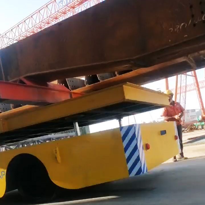 寧波某客戶20噸電動(dòng)無軌平臺(tái)車成功交付