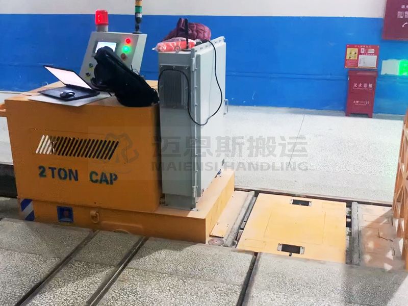 某化纖廠RGV自動(dòng)化軌道車使用現(xiàn)場(chǎng)